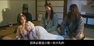 Học trò sử dụng điện thoại thôi miên cô giáo thực tập