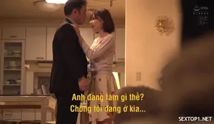 Bất ngờ bị kiểm tra tàu, nữ nhân viên đành "hối lội" anh cảnh sát cu bự